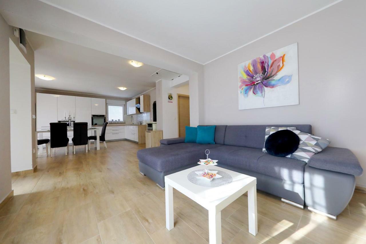 Holiday House Mia Murvica  Extérieur photo