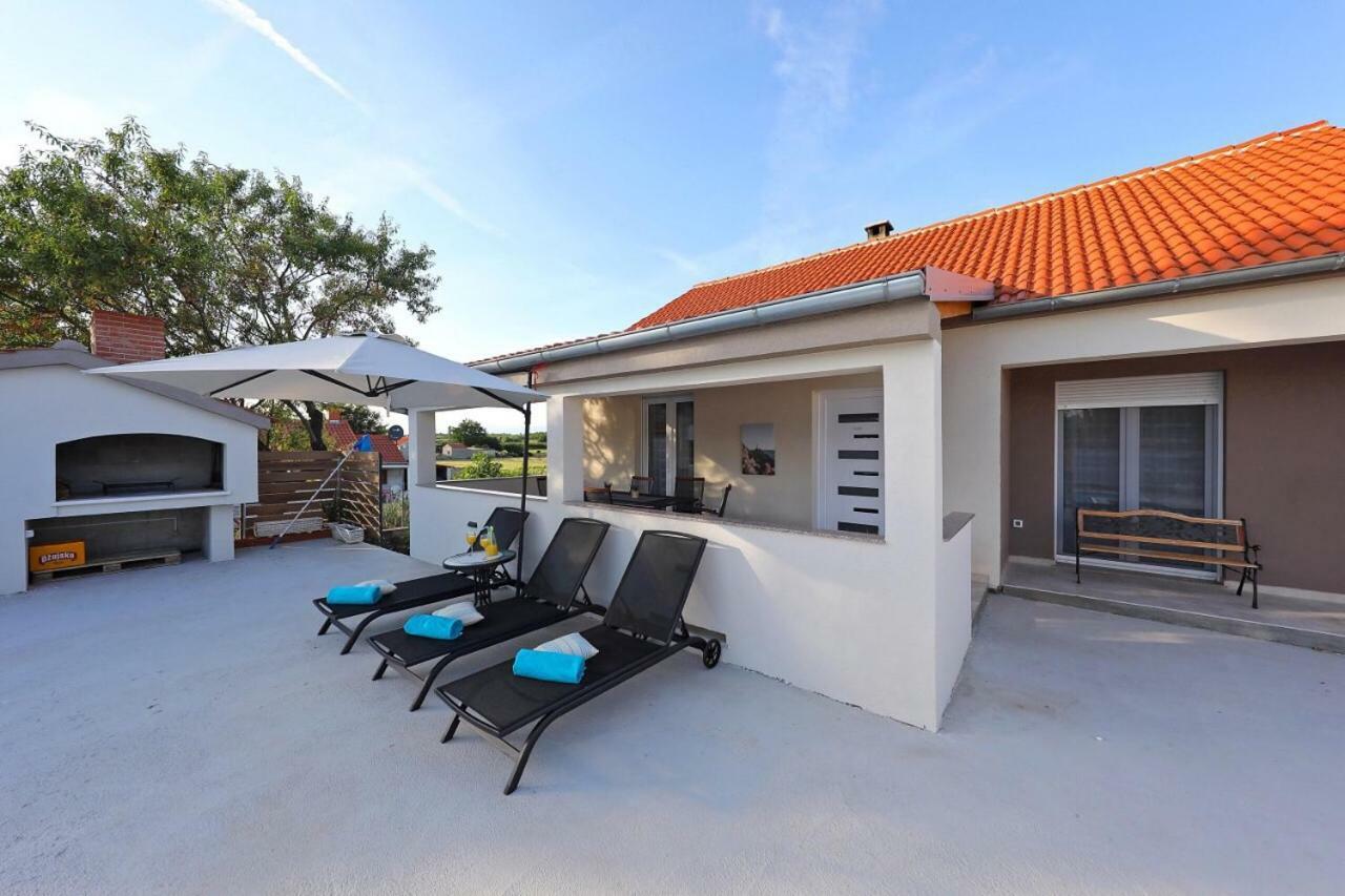 Holiday House Mia Murvica  Extérieur photo